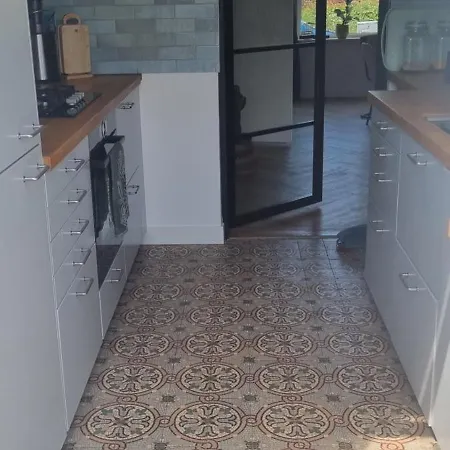 Garden, Jacuzzi, Bbq, Centre, 2 Bedrooms Apartment