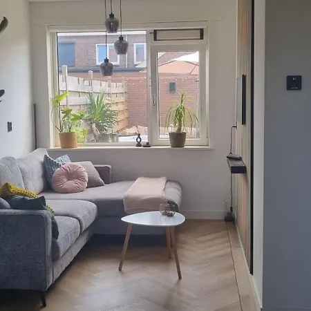 Garden, Jacuzzi, Bbq, Centre, 2 Bedrooms