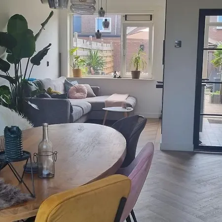Apartment Garden, Jacuzzi, Bbq, Centre, 2 Bedrooms